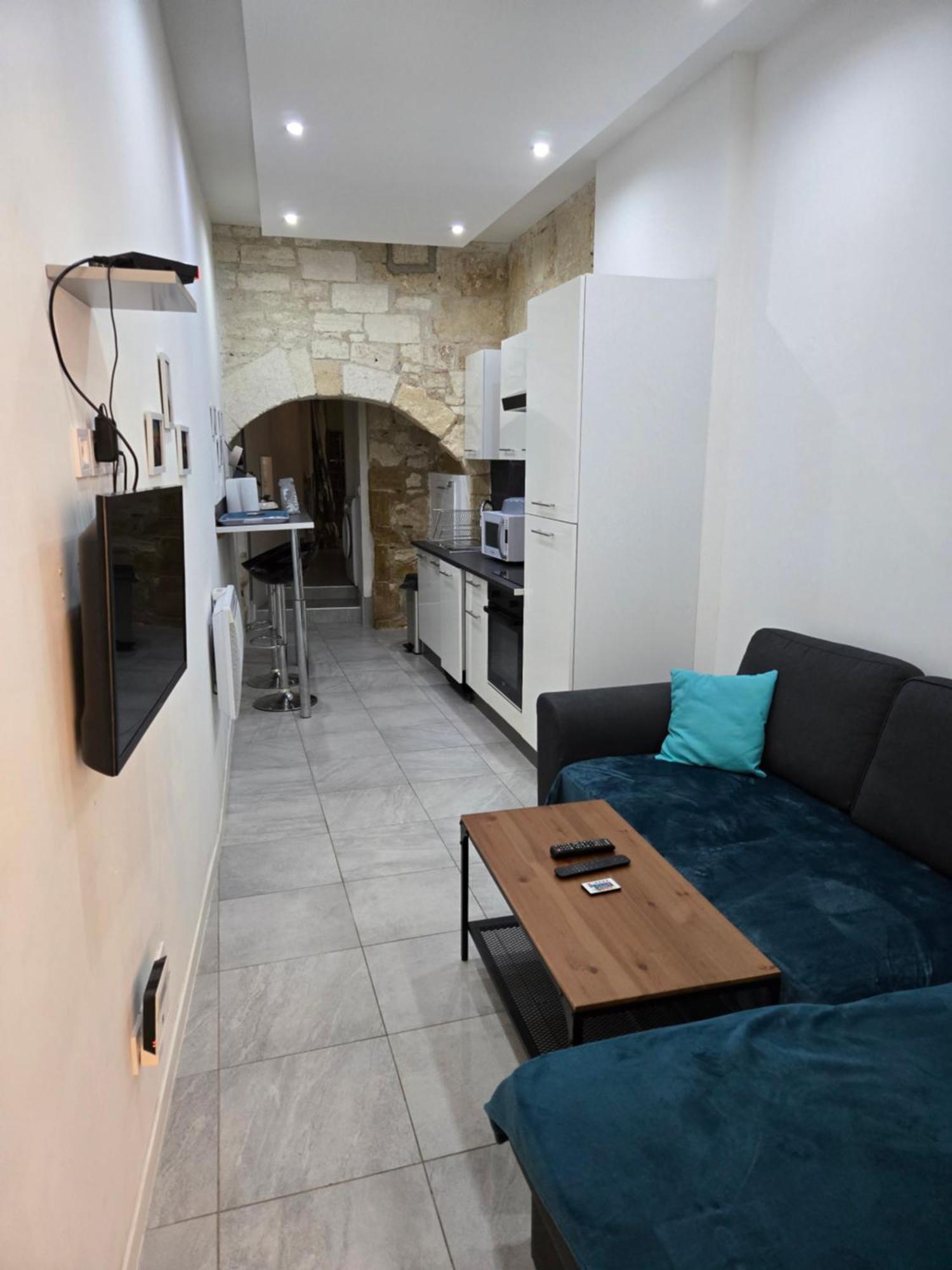 Appart 40M2 Independant, Confortable Avec Terasse Lunel  Zewnętrze zdjęcie